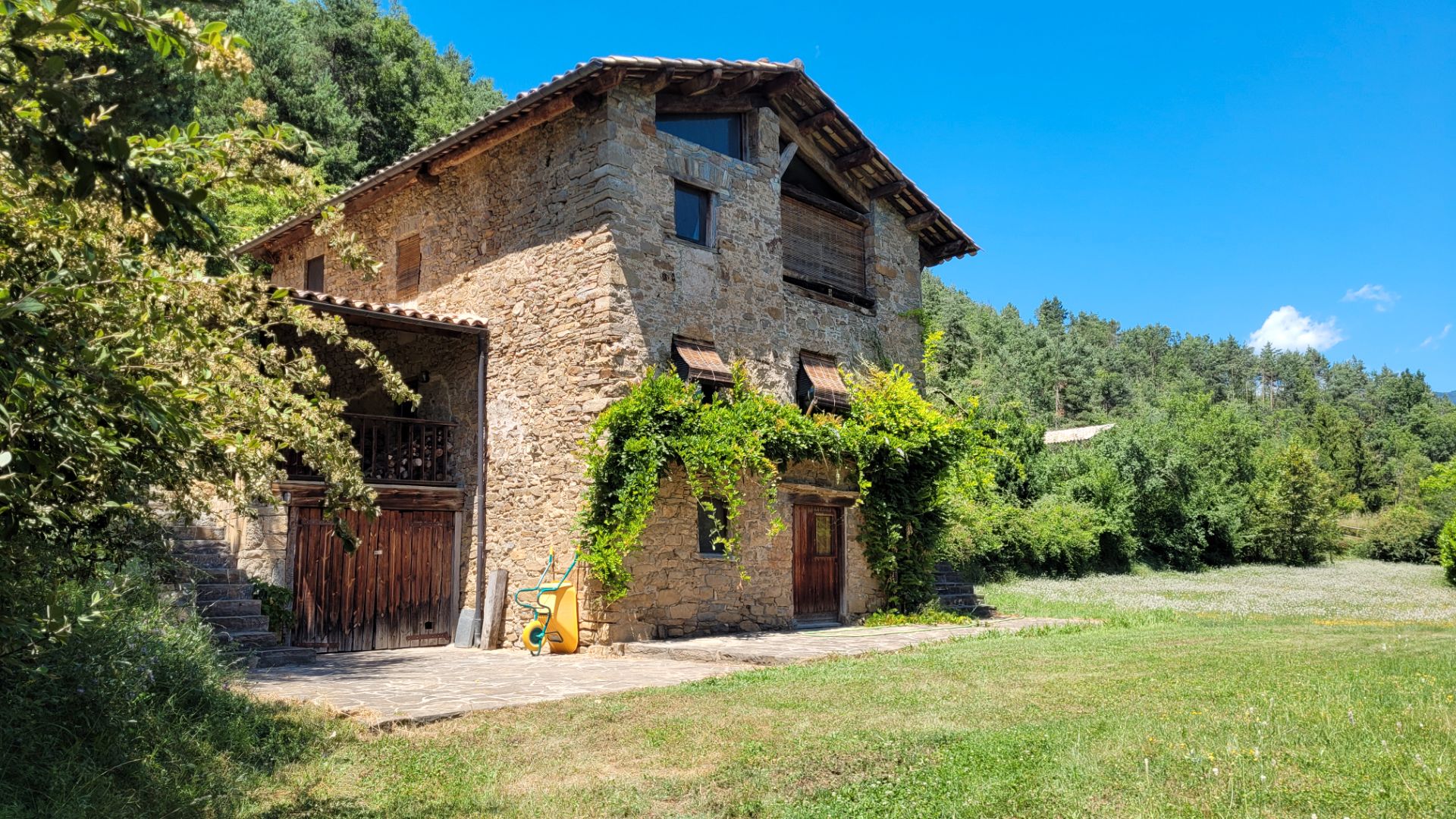 Exterior view of House or chalet for sale in Castell de l'Areny  with Air Conditioner, Heating and Terrace