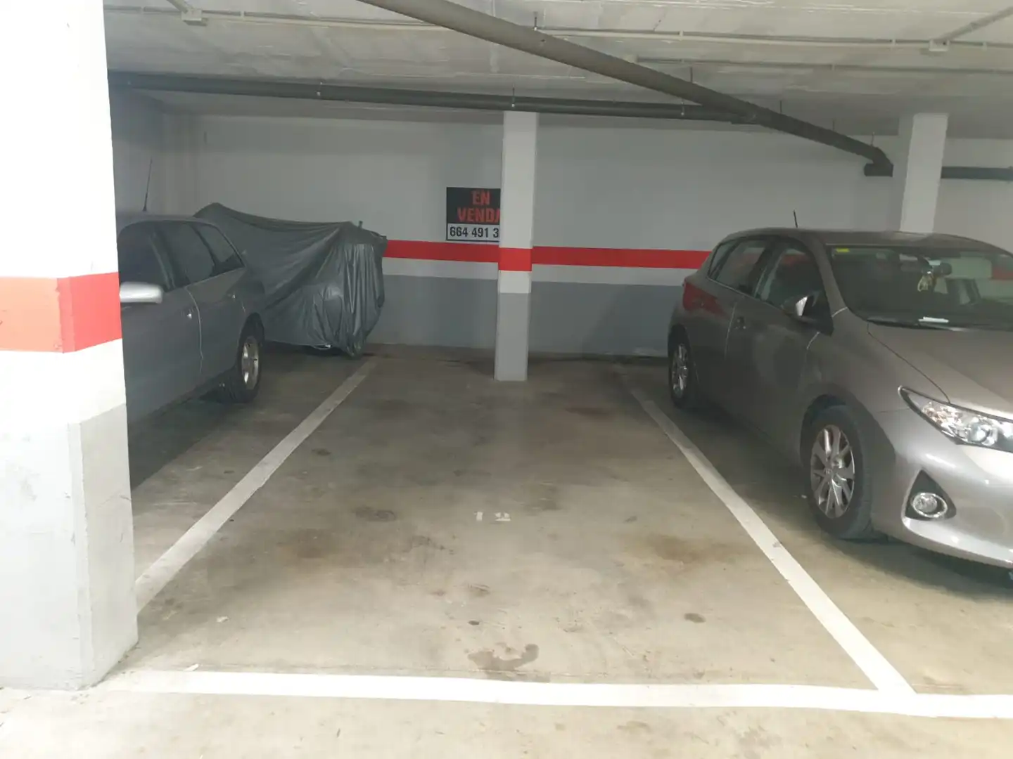 Parking of Garage for sale in Salt