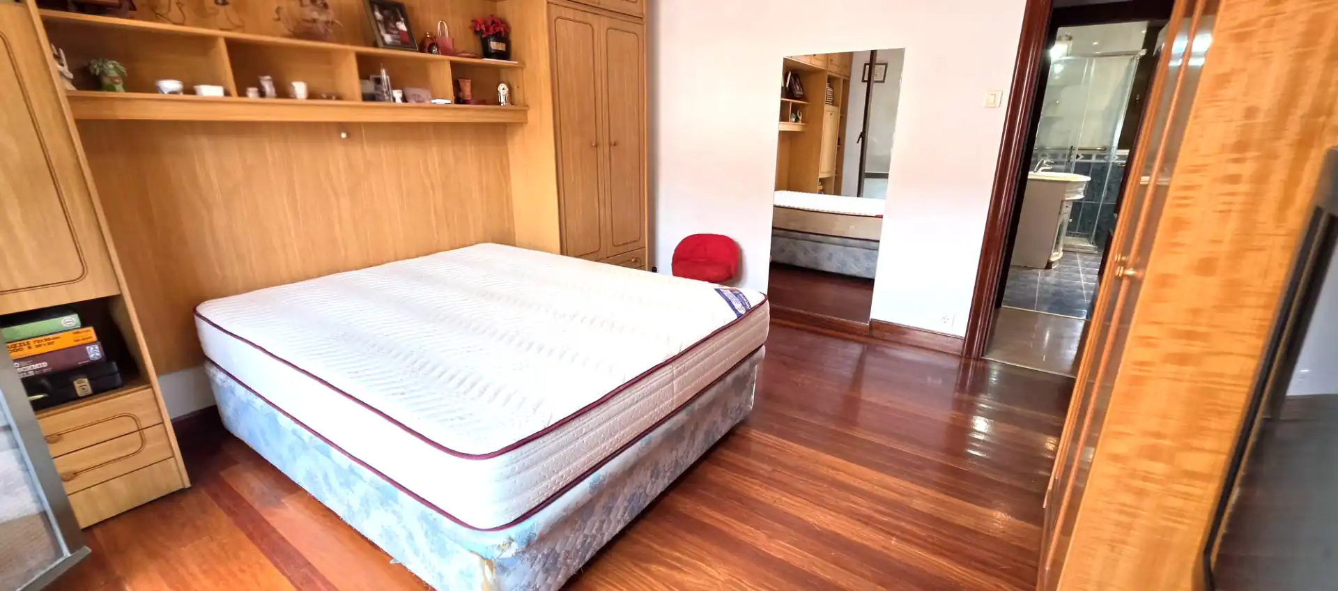 Bedroom of Flat for sale in Bilbao   with Storage room, Furnished and Oven