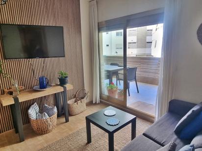 Sala d'estar de Pis en venda en Fuengirola amb Aire condicionat i Terrassa
