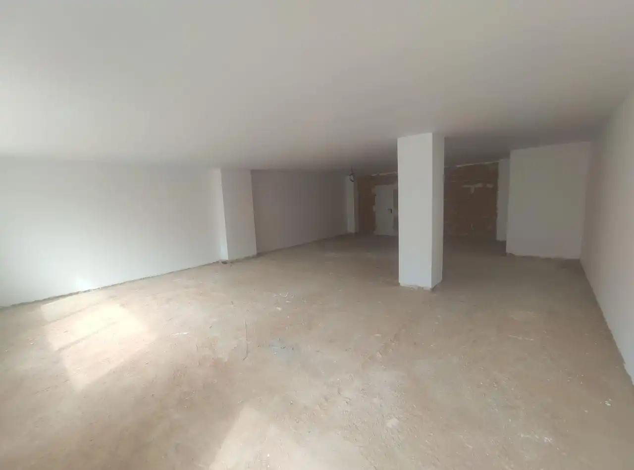 Gewerbefläche zum Verkauf in Segon Passeig de Ronda, imagen 2