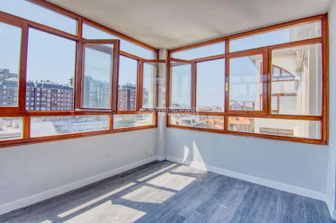 Bedroom of Flat for sale in Santander  with Heating and Balcony