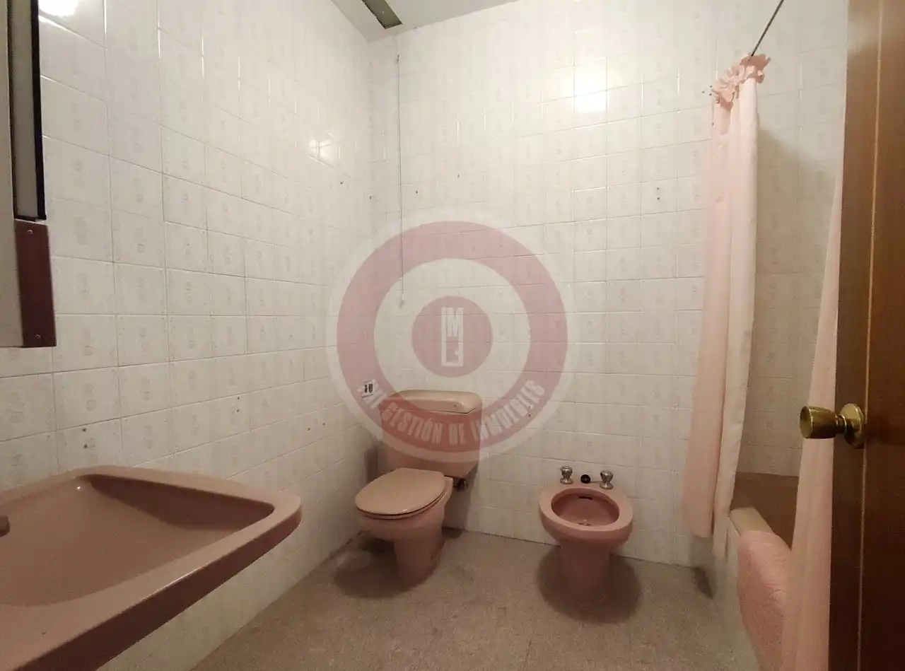 Bany de Edifici en venda en Vélez-Málaga amb Alarma