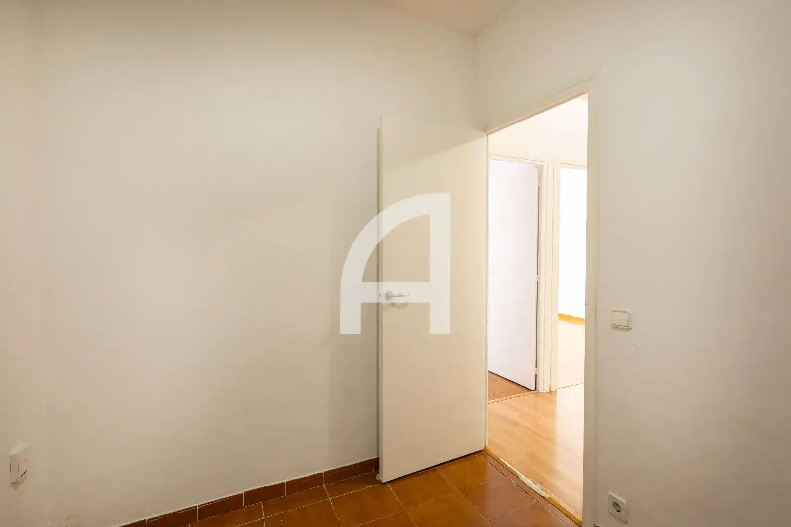 Flat for sale in Barcelona  with Parquet flooring and Terrace