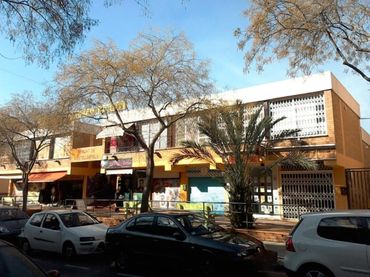 Local comercial en venda a C/ Antonio Machado