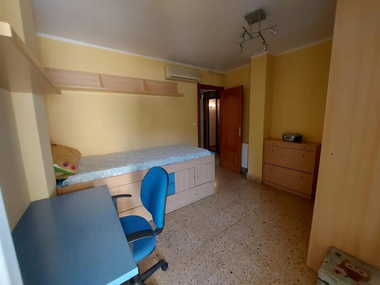 Bedroom of Flat for sale in Sant Andreu de la Barca  with Air Conditioner, Heating and Balcony