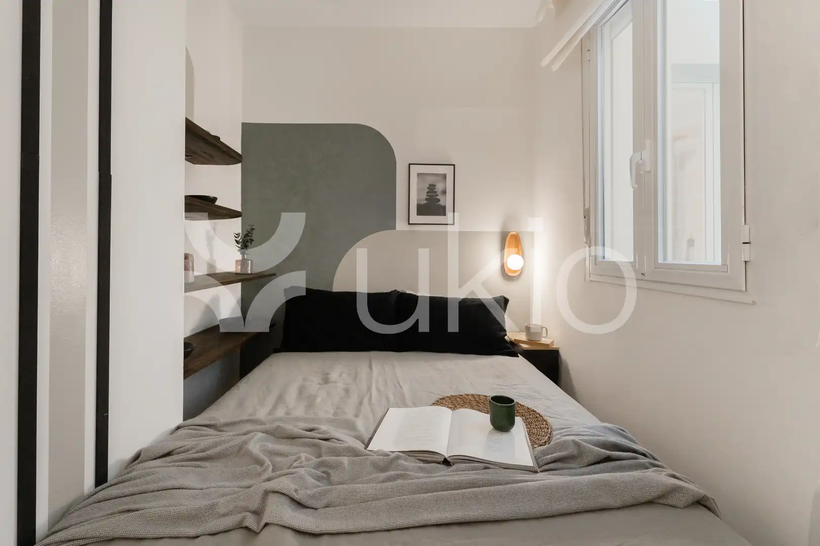 Dormitori de Apartament de lloguer en Madrid amb Aire condicionat, Calefacció i Moblat