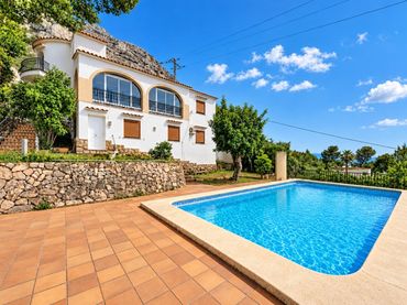 Casa con piscina en venta en Calle Rapallengua