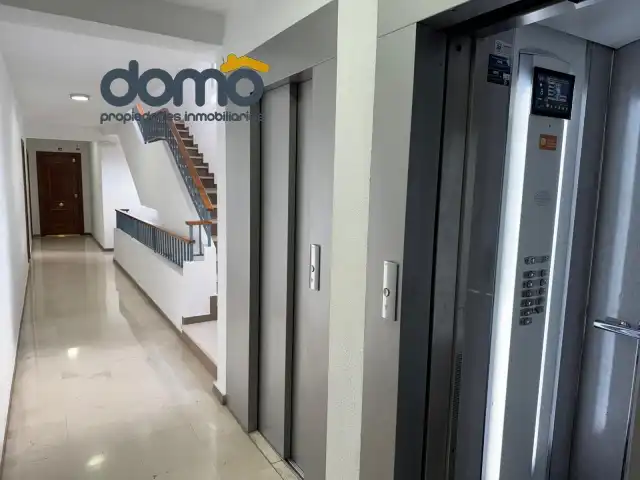 Piso para compartir en Granada con Parquet, Amueblado y Lavadora