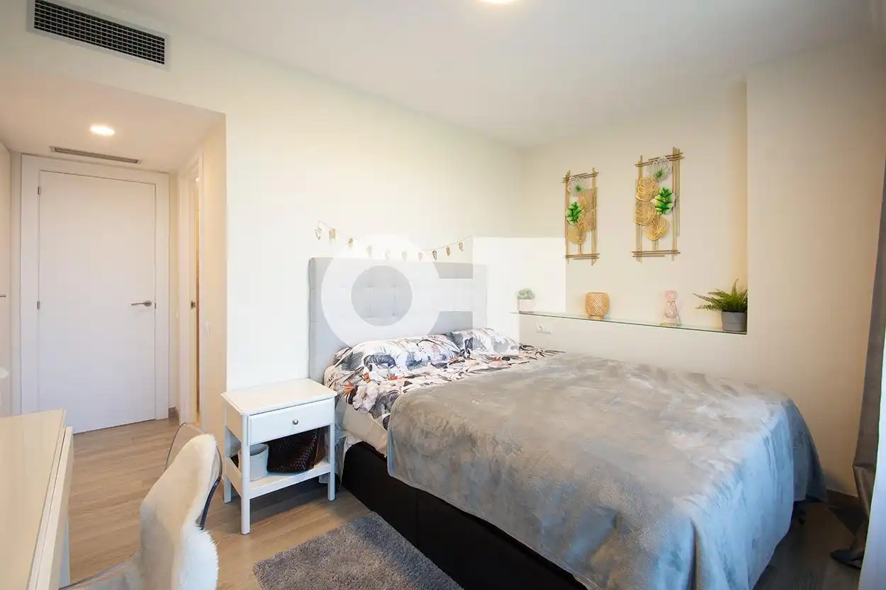 Habitación de Piso en venta en Barcelona con Aire acondicionado, Calefacción y Jardín privado