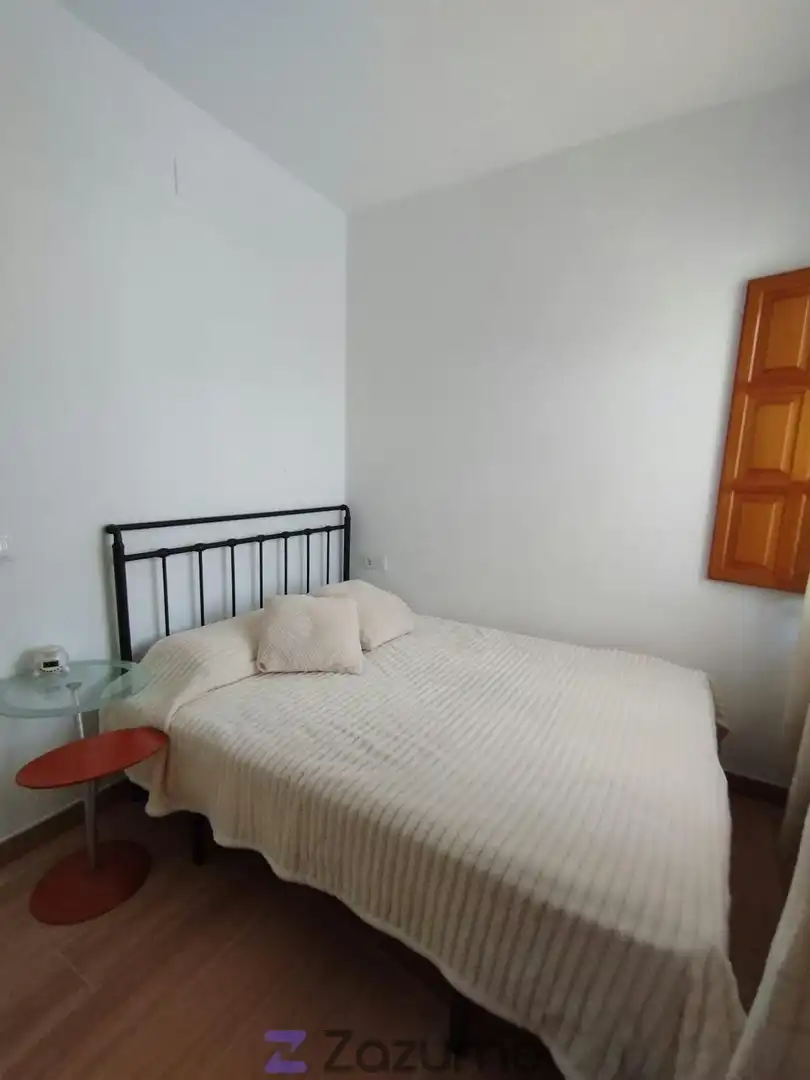 Dormitori de Casa o xalet de lloguer en Jaén amb Aire condicionat, Terrassa i Moblat