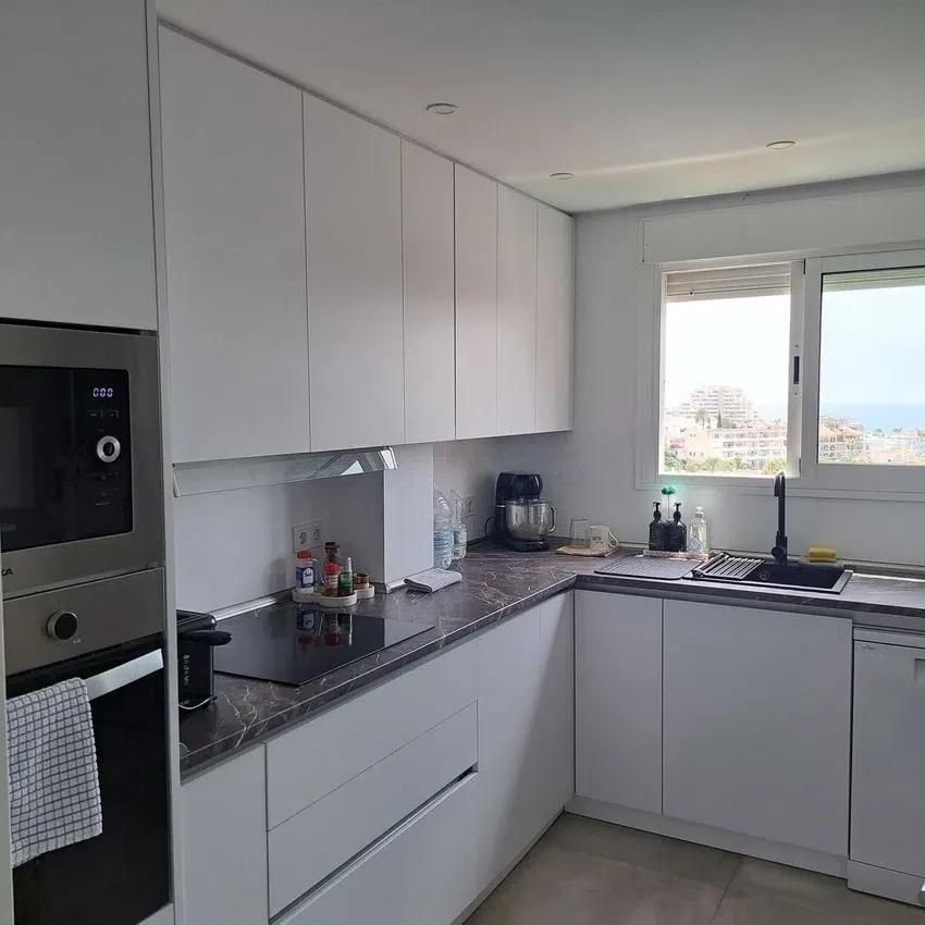 Kitchen of Apartment to rent in Benalmádena