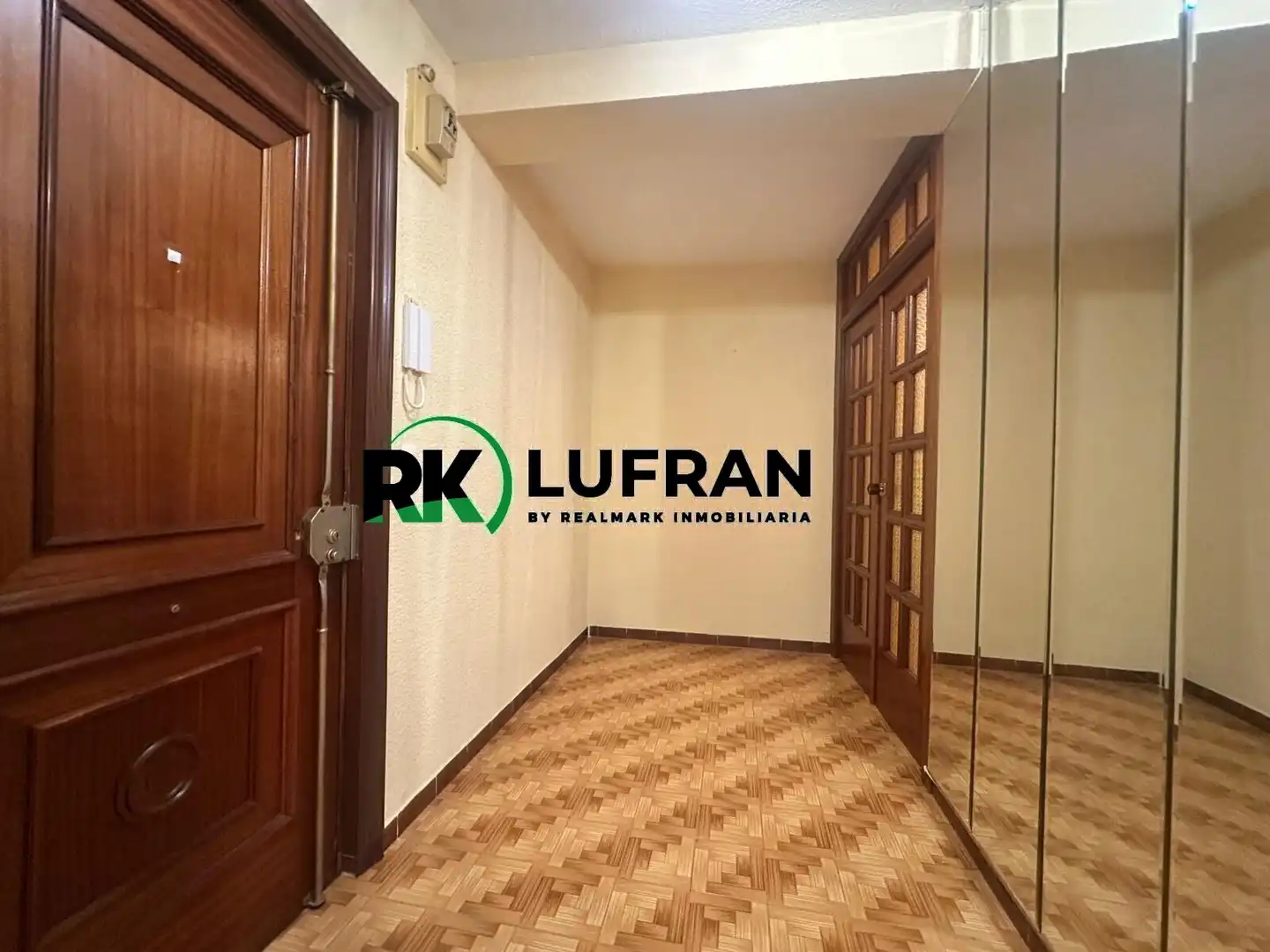 Wohnung zum Verkauf in Alicante / Alacant mit Balkon
