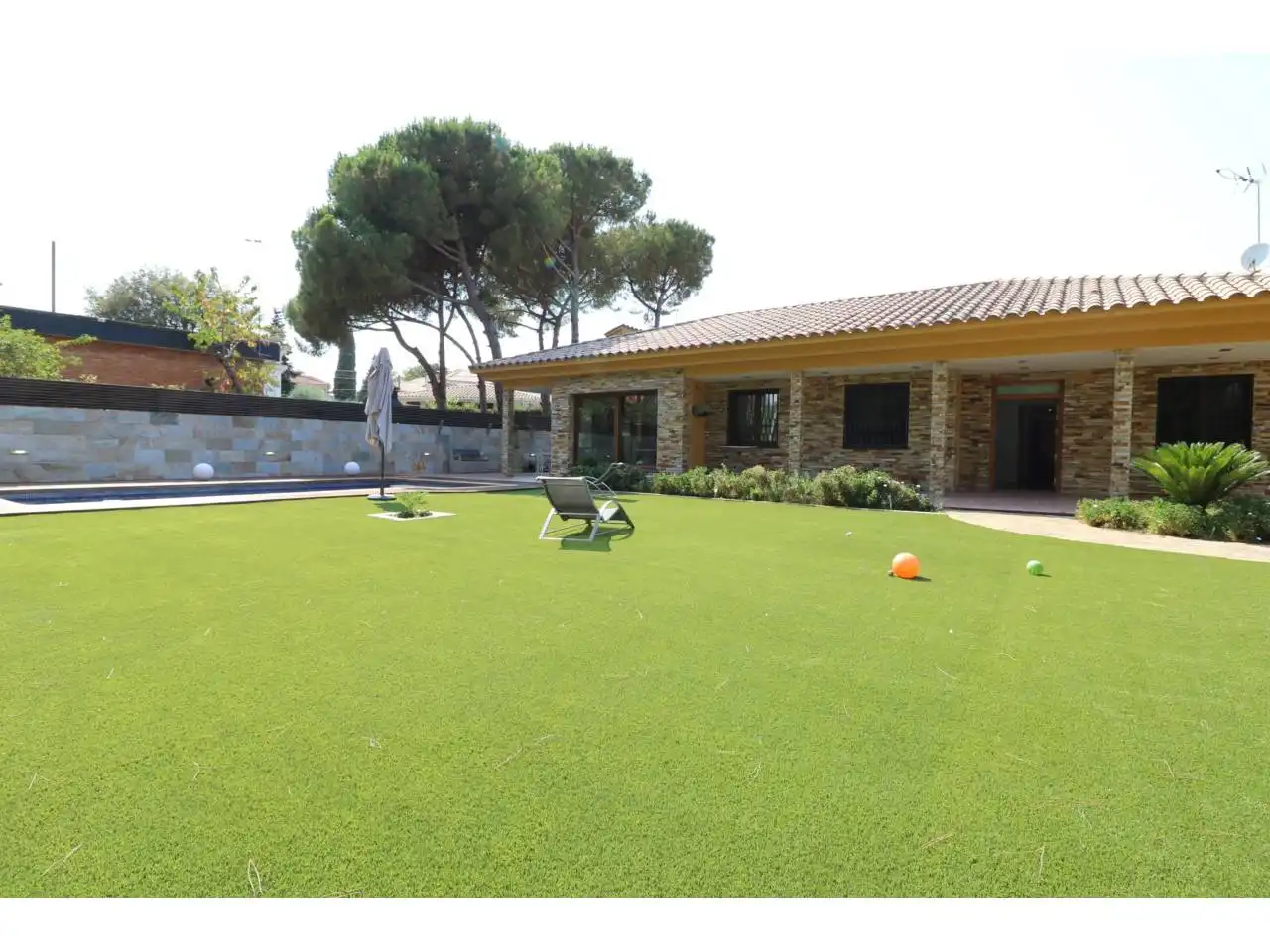 Jardí de Casa o xalet en venda en Cerdanyola del Vallès