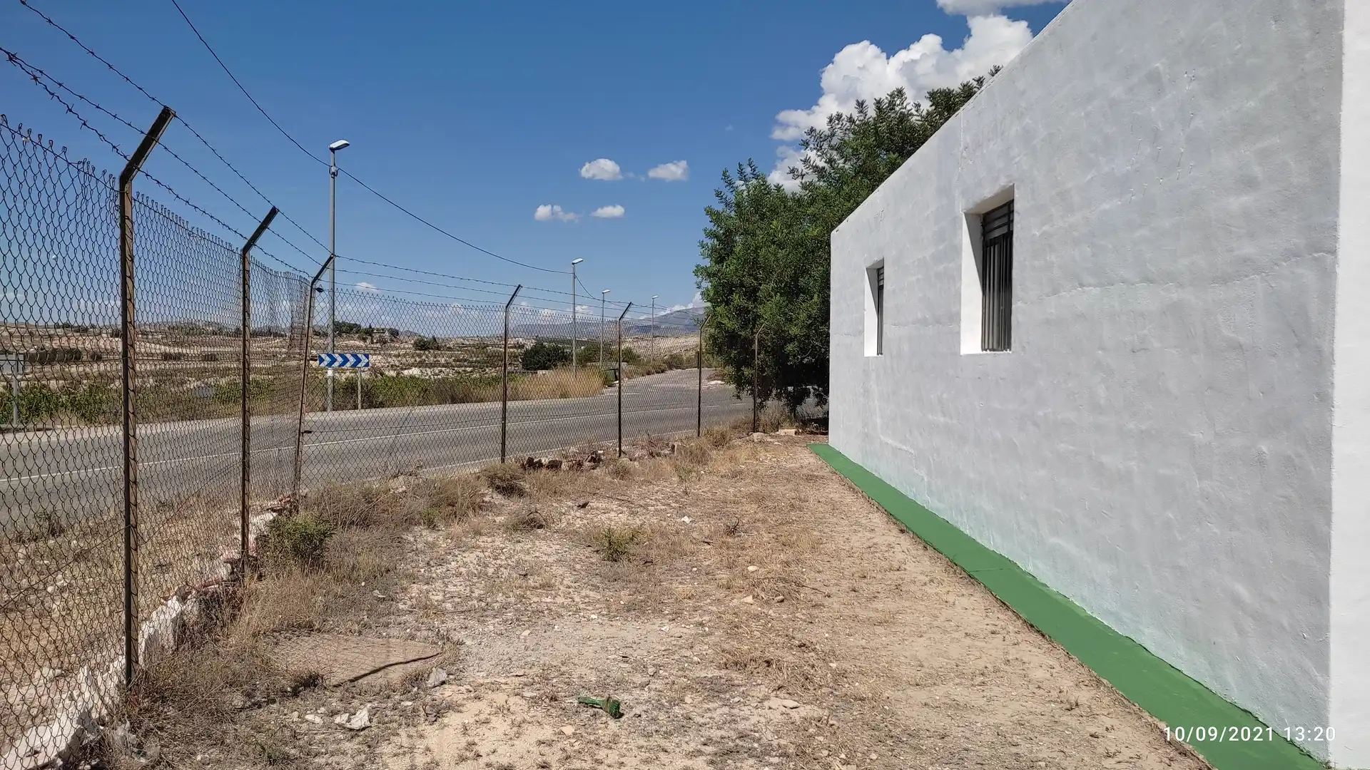 Local de alquiler en RM-A5, Los Valientes