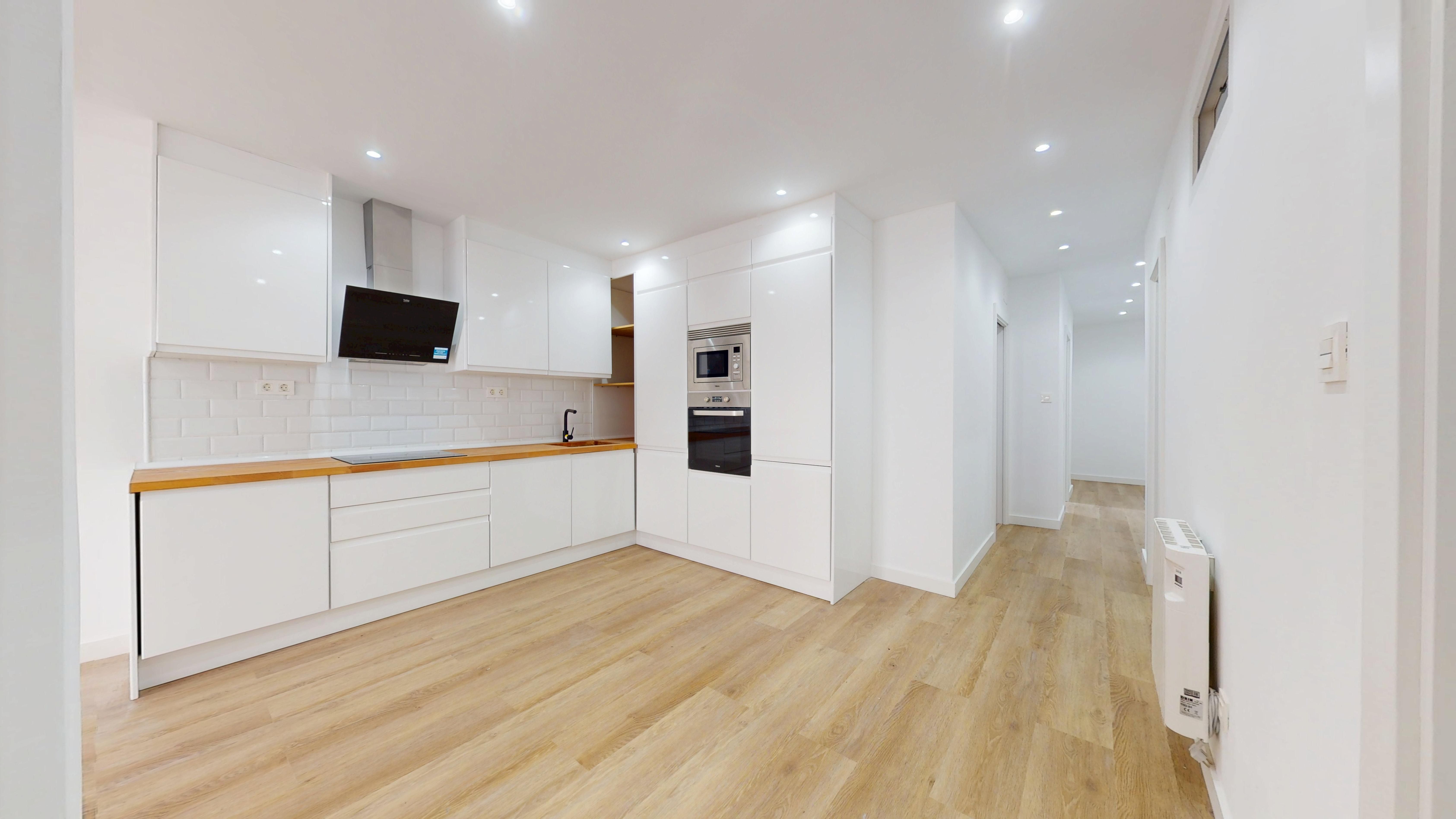 Kitchen of Flat for sale in Bilbao   with Balcony