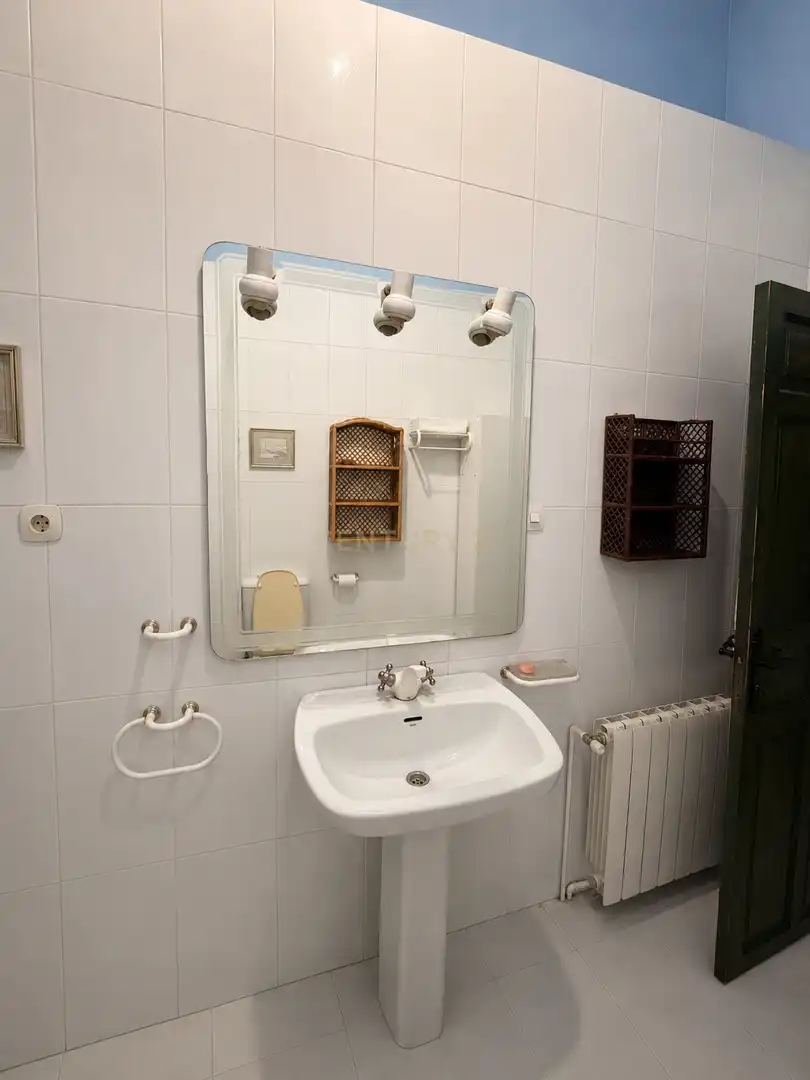 Bany de Casa o xalet en venda en Trujillo amb Aire condicionat, Jardí privat i Traster