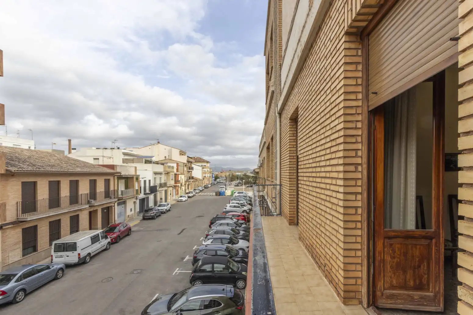 Vista exterior de Piso en venta en Alfara del Patriarca con Terraza y Balcón