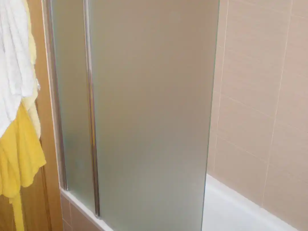 Bany de Pis en venda en Talamanca de Jarama amb Aire condicionat i Piscina