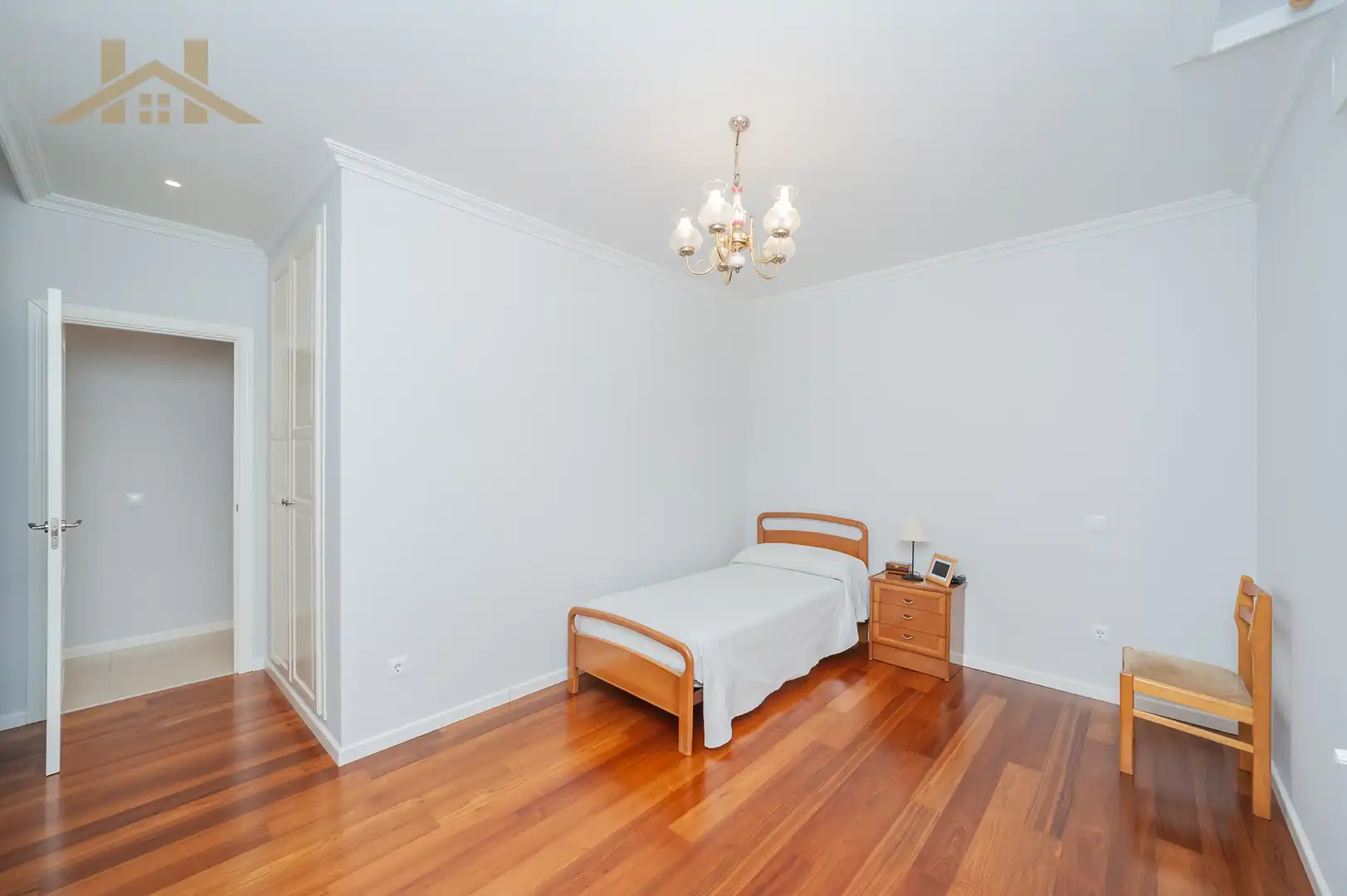 Dormitori de Casa o xalet en venda en Arroyomolinos (Madrid) amb Aire condicionat, Calefacció i Jardí privat