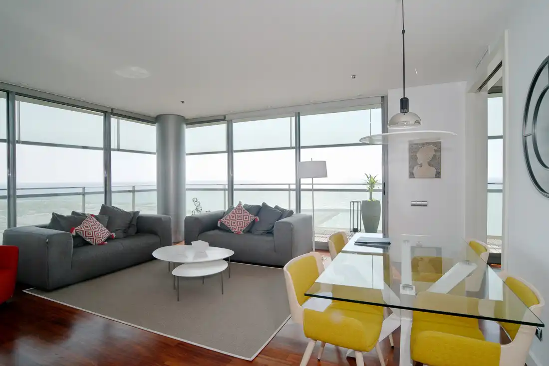 Sala de estar de Piso en venta en Barcelona con Calefacción y Piscina