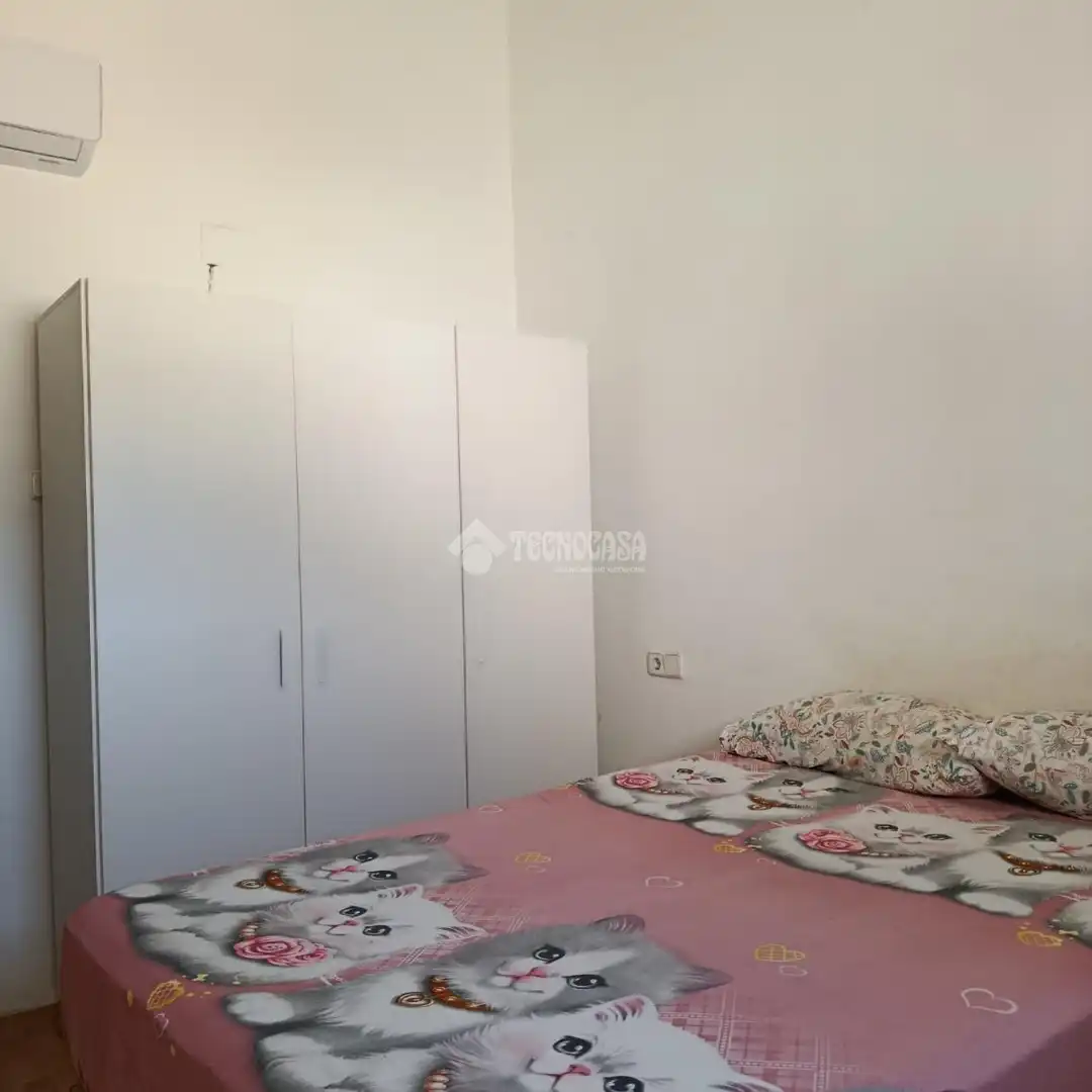Habitación de Casa adosada en venta en Pilas con Aire acondicionado y Amueblado