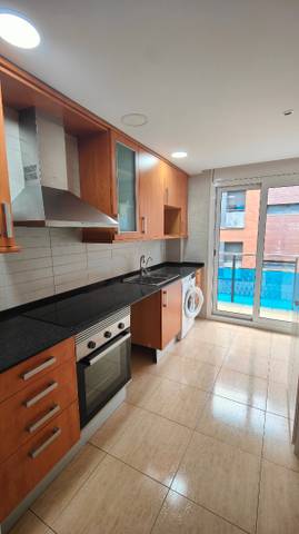 Piso en Alquiler en Barri Mion - Puigberenguer