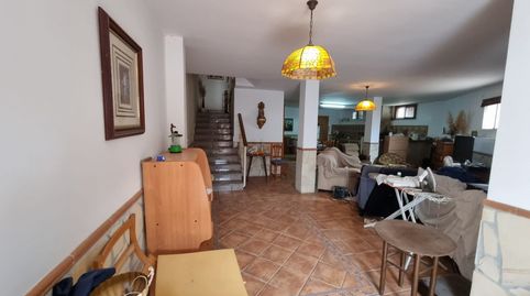 CHALET PAREADO 4 DORMITORIOS CON JARDÍN , SOTANO; TERRAZA Y PATIO CON BARBACOA + 2 PLAZAS DE PARKING - NERJA, immagine 3