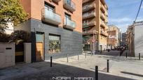 Exterior view of Planta baja for sale in  Barcelona Capital  with Air Conditioner, Heating and Terrace