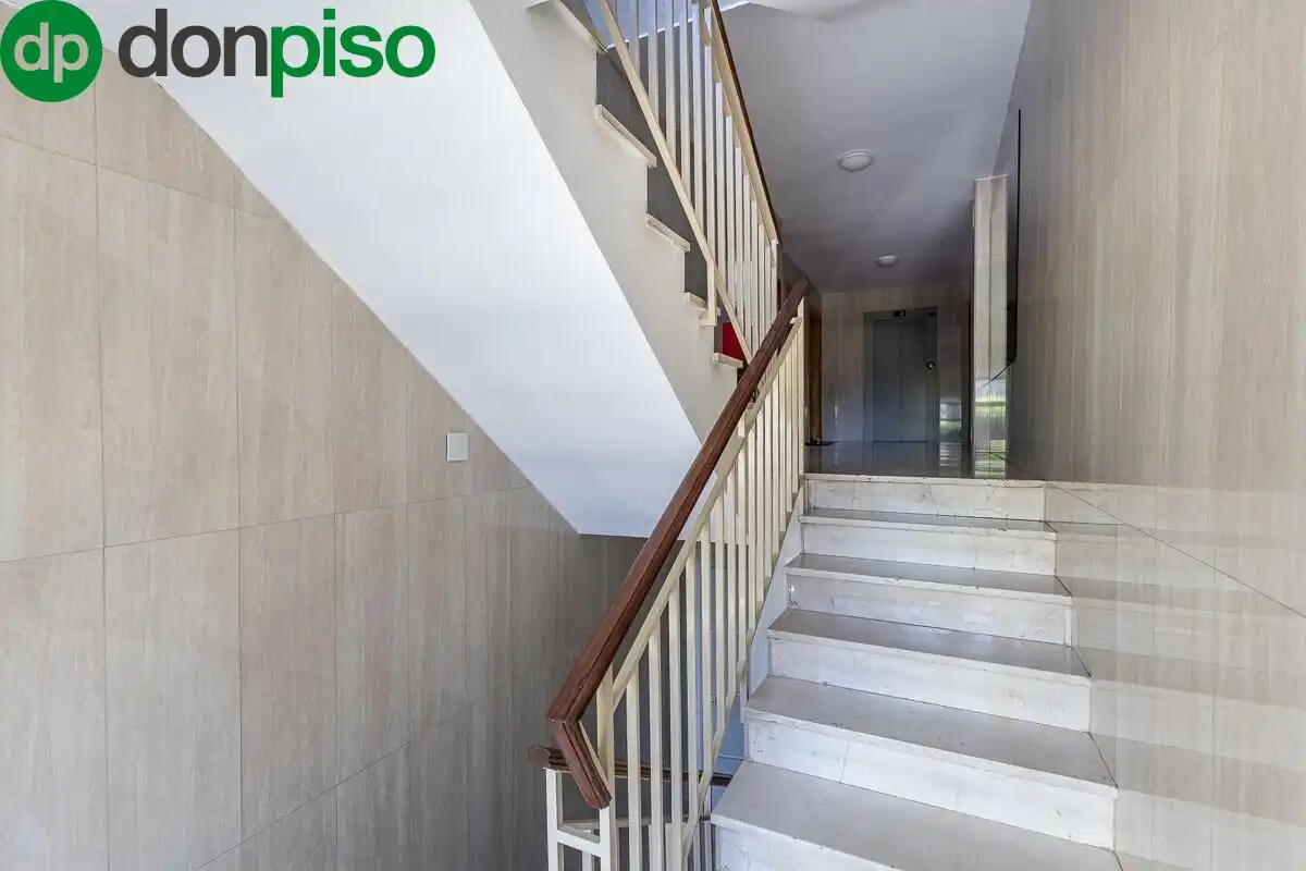 Piso en venta en Calle Bajo de Huétor, 19, Cervantes