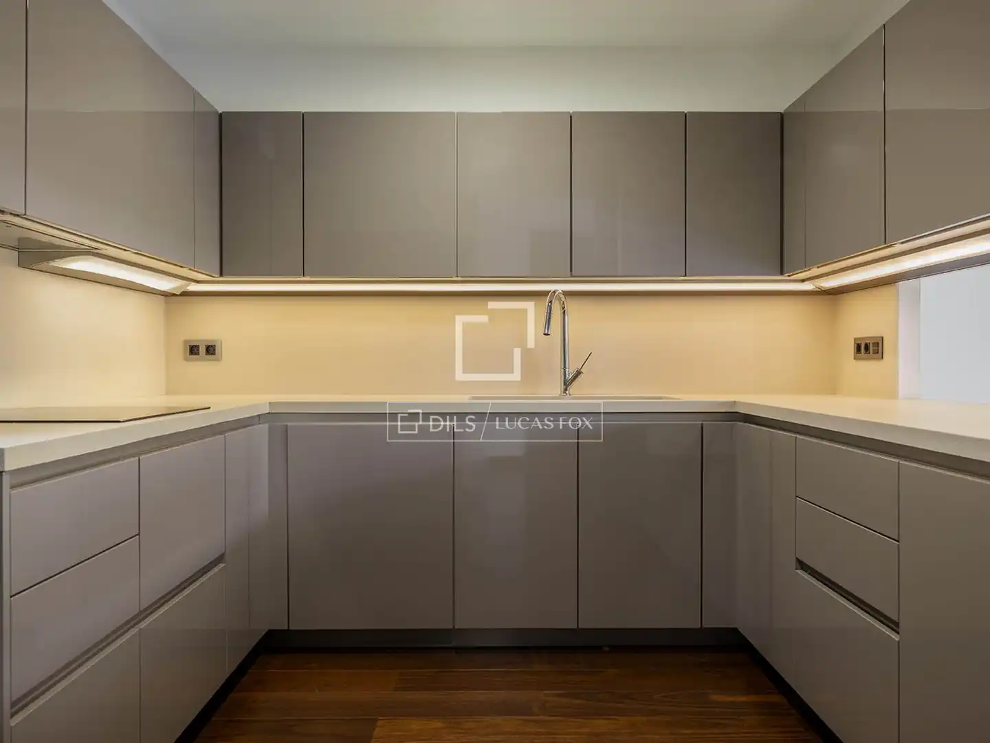 Cocina de Piso de alquiler en Eixample