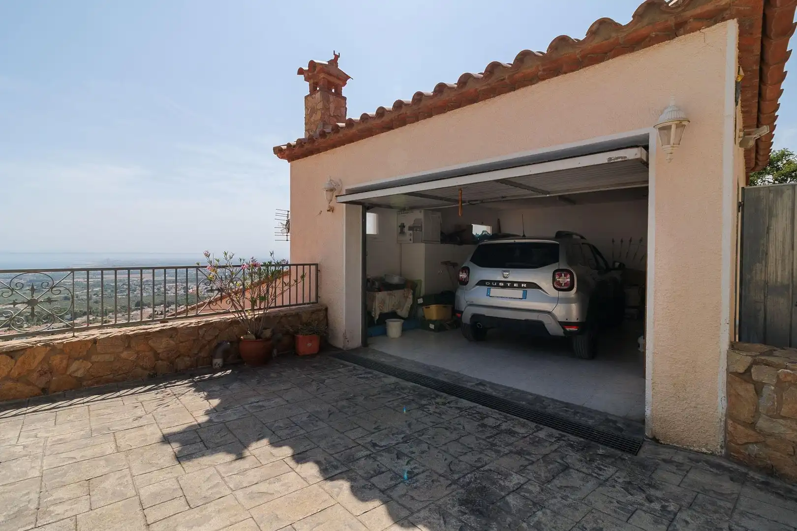 Aparcament de Casa o xalet en venda en Roses amb Aire condicionat, Calefacció i Terrassa