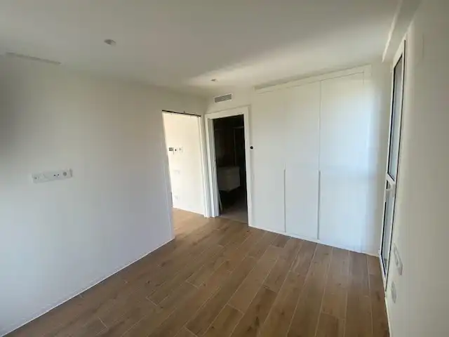 Piso de obra nueva con piscina en venta en Carrer d'Álvarez 25, imagen 5