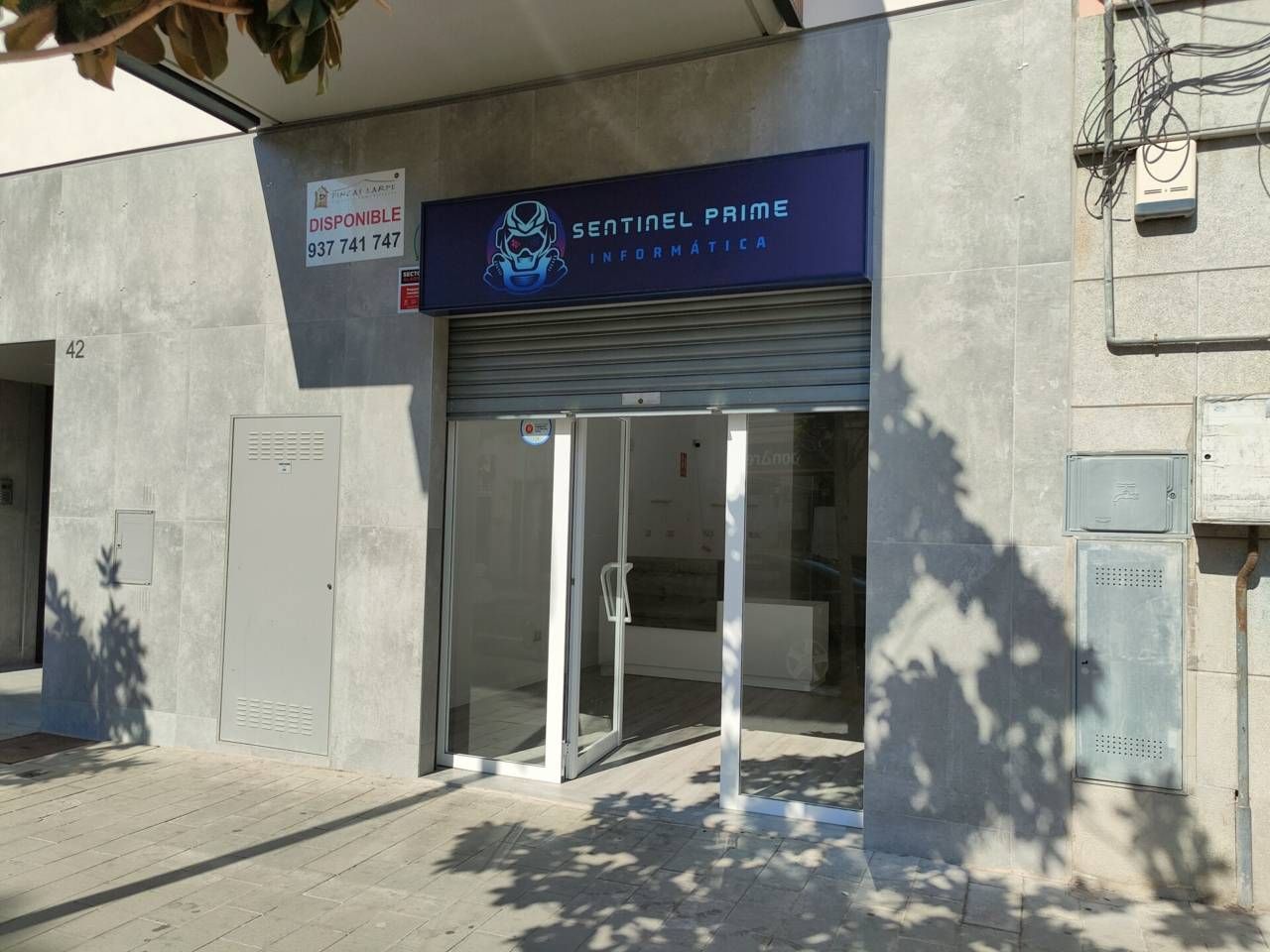 Premises to rent in PIERA, 42