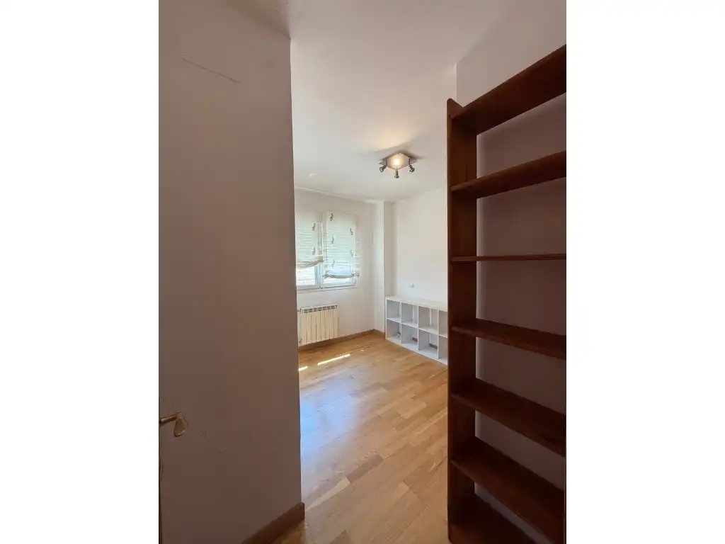 Bajo con ascensor en venta en Calle Viña De La, imagen 17