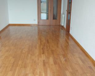 Flat to rent in Igualada  with Air Conditioner, Heating and Parquet flooring