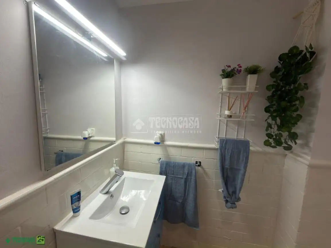 Baño de Piso en venta en Yepes con Aire acondicionado, Parquet y Terraza