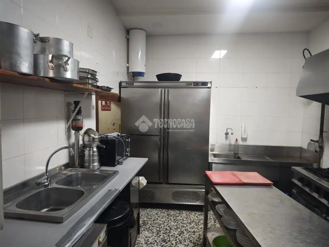 Cocina de Local en venta en Madrid con Aire acondicionado y Calefacción