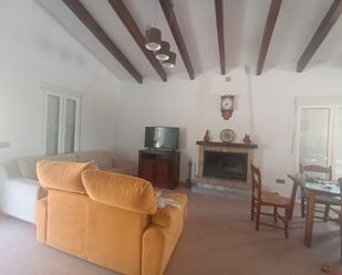 Living room of House or chalet to rent in Casabermeja  with Swimming Pool