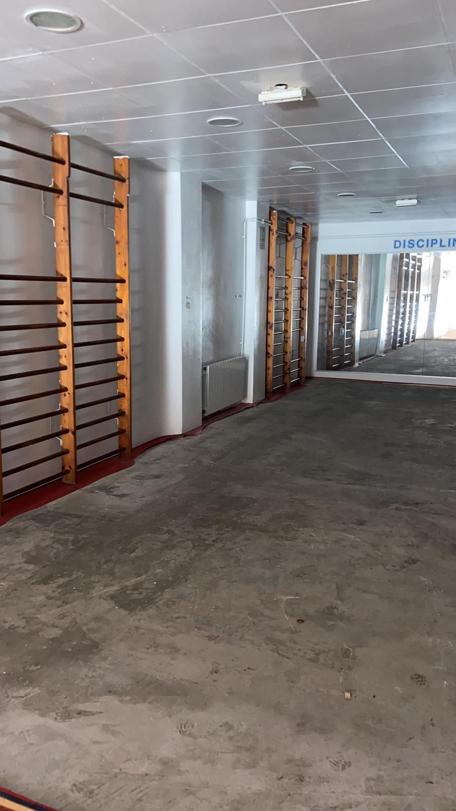 Premises for sale in L'Hospitalet de Llobregat  with Air Conditioner and Parquet flooring