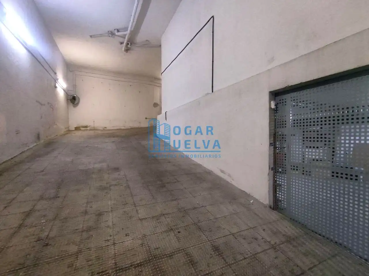 Garage for sale in Huelva
