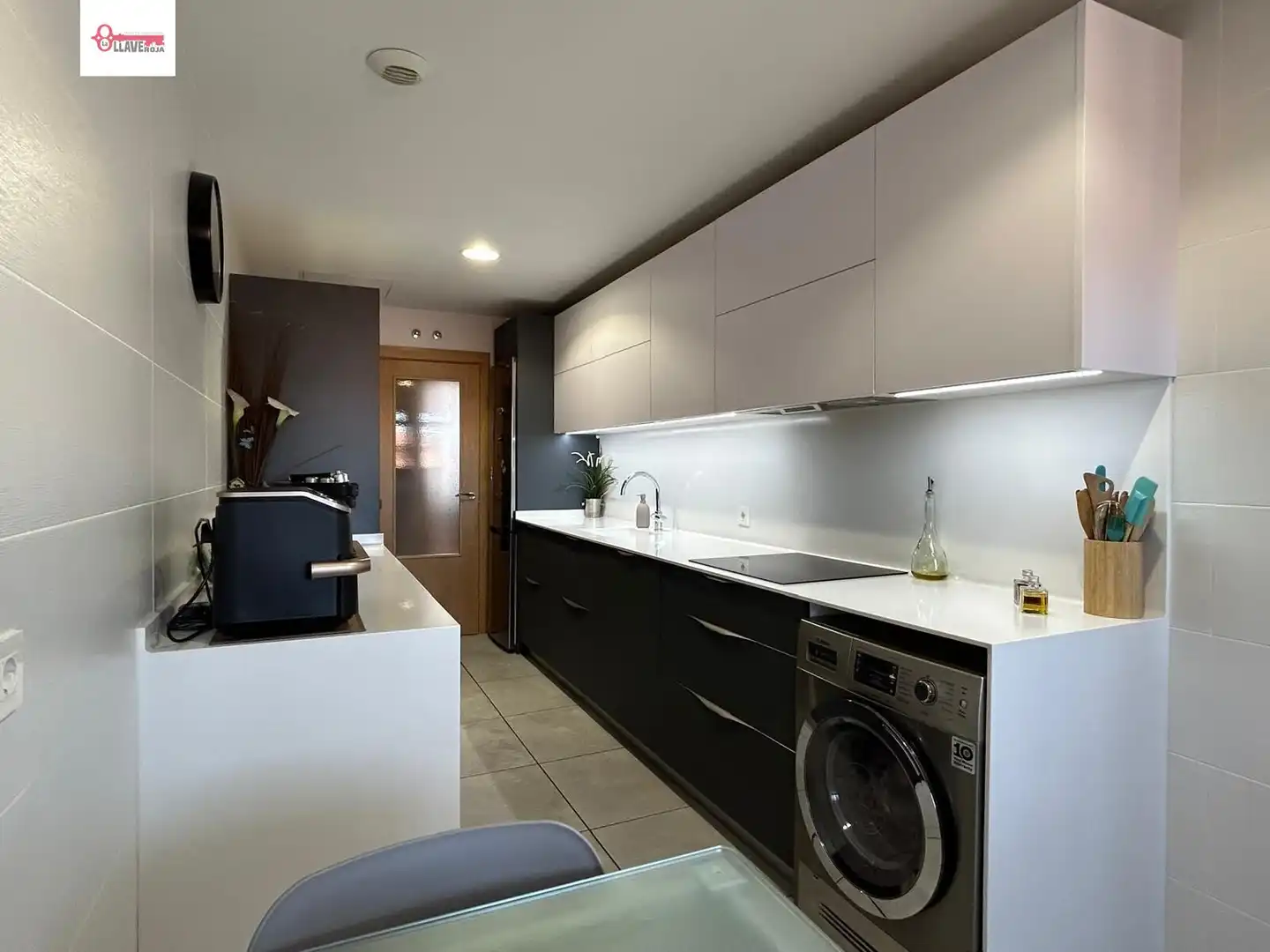 Küche von Wohnung zum Verkauf in Burgos mit Heizung, Parkett und Abstellraum