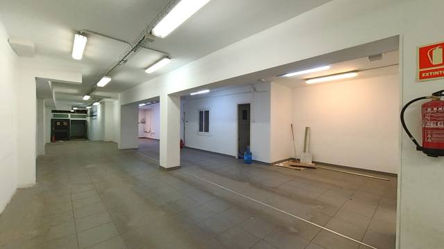 Local comercial en Alquiler en Barcelona - Navas de tolosa  334 en Navas