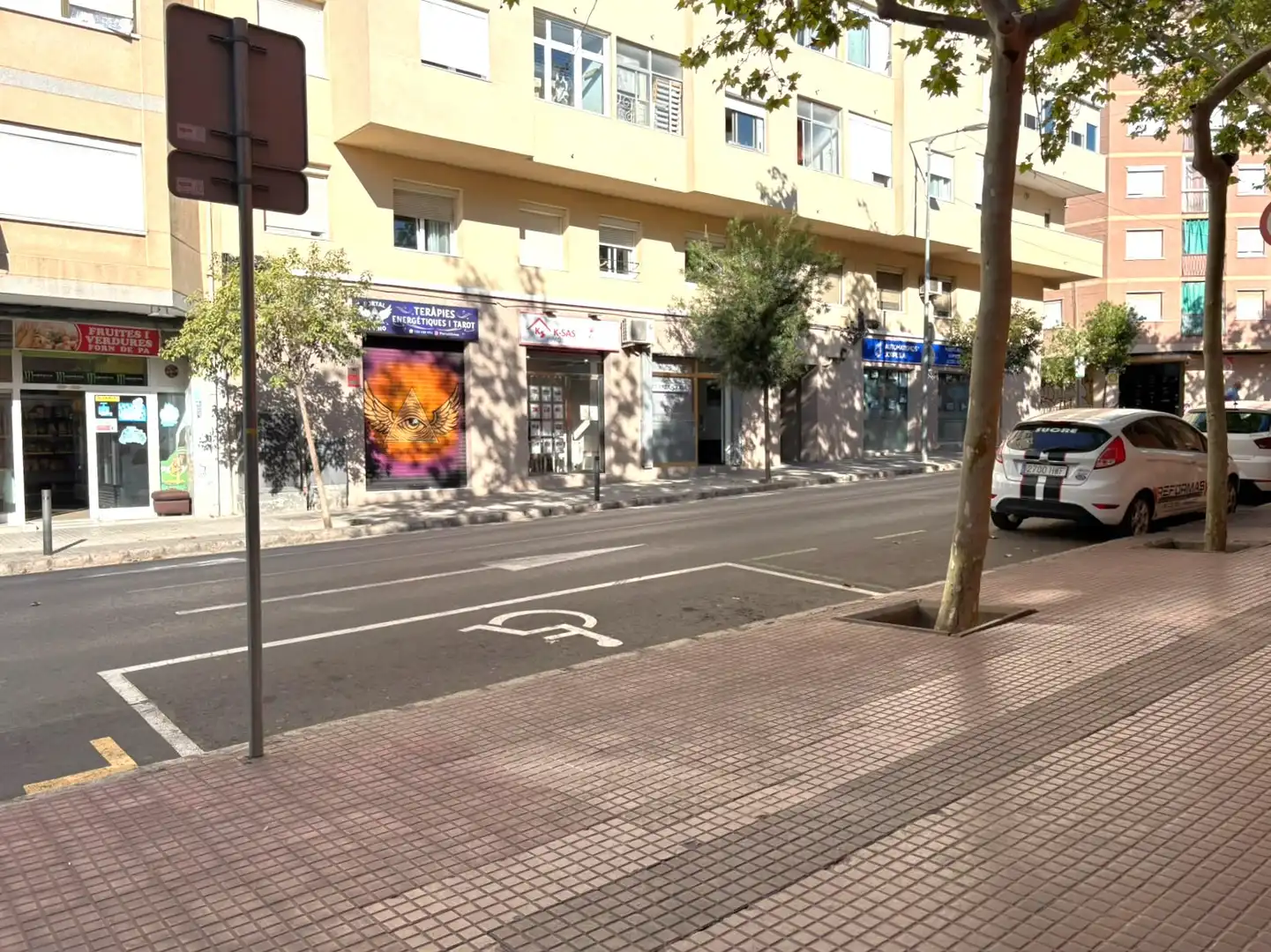 Storage room for sale in Esplugues de Llobregat, Barcelona
