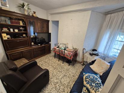 Living room of Flat for sale in  Madrid Capital