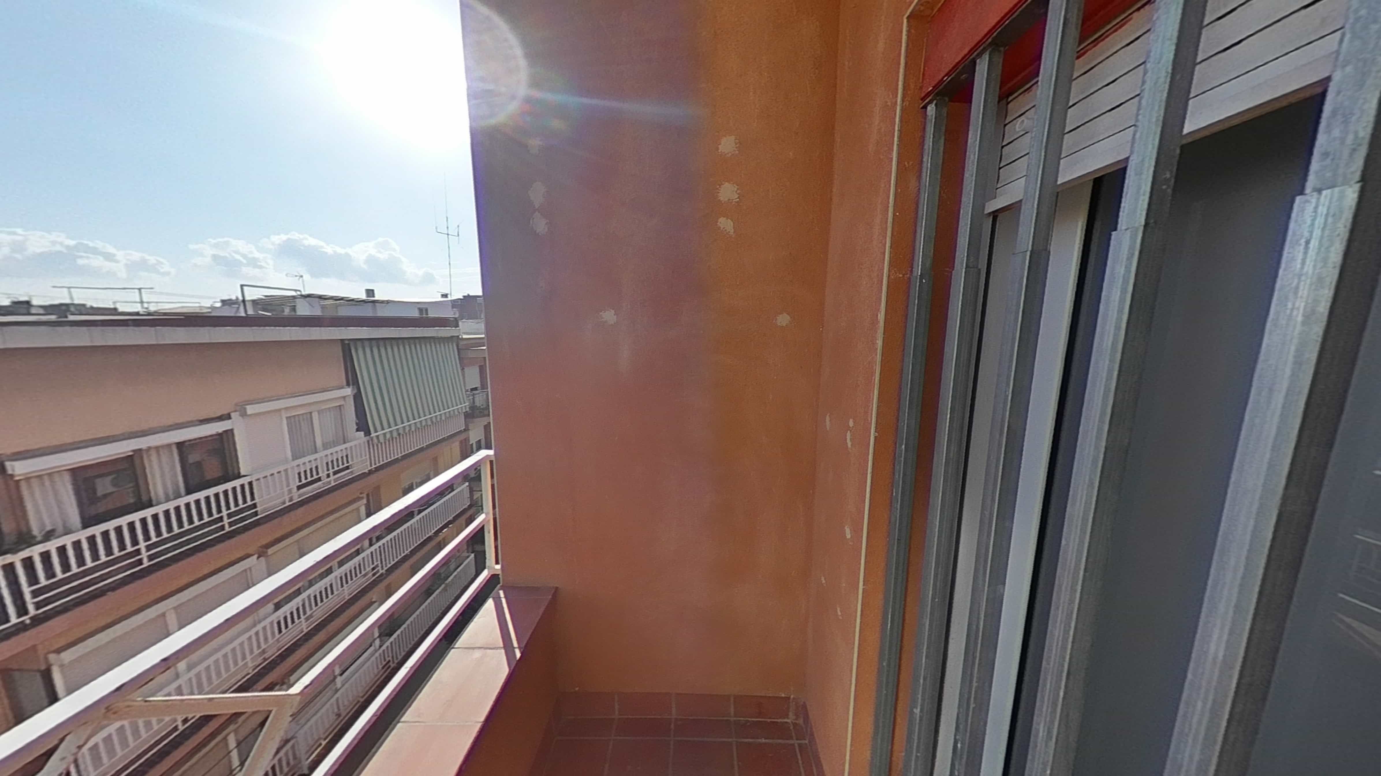 Terraza de Piso en venta en Cornellà de Llobregat con Aire acondicionado