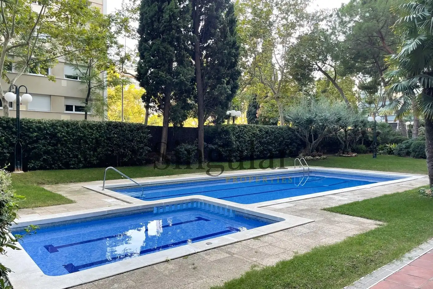 Schwimmbecken von Dachboden zur Miete in Barcelona mit Klimaanlage, Heizung und Privatgarten