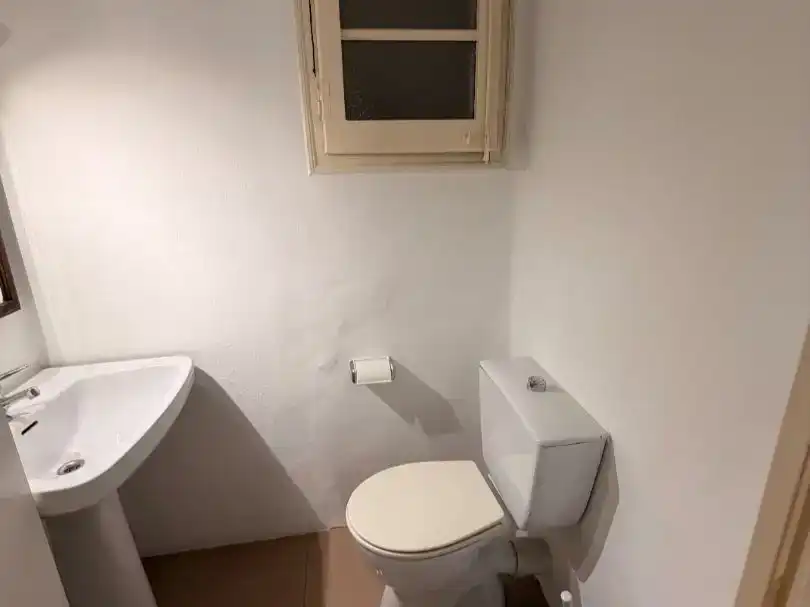 Bathroom of Flat for rent in Instituts - Universitat