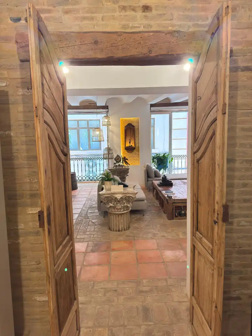 Flat for rent in Valencia  with Air Conditioner, Heating and Furnished