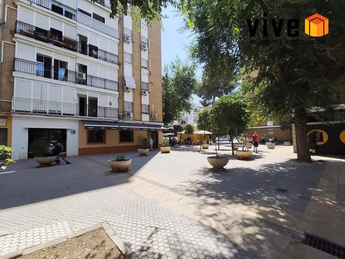 Vista exterior de Piso en venta en Sevilla con Aire acondicionado y Terraza